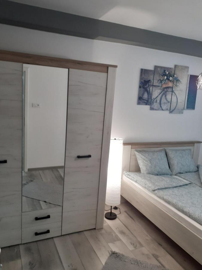 Apartman Petres سومبور المظهر الخارجي الصورة